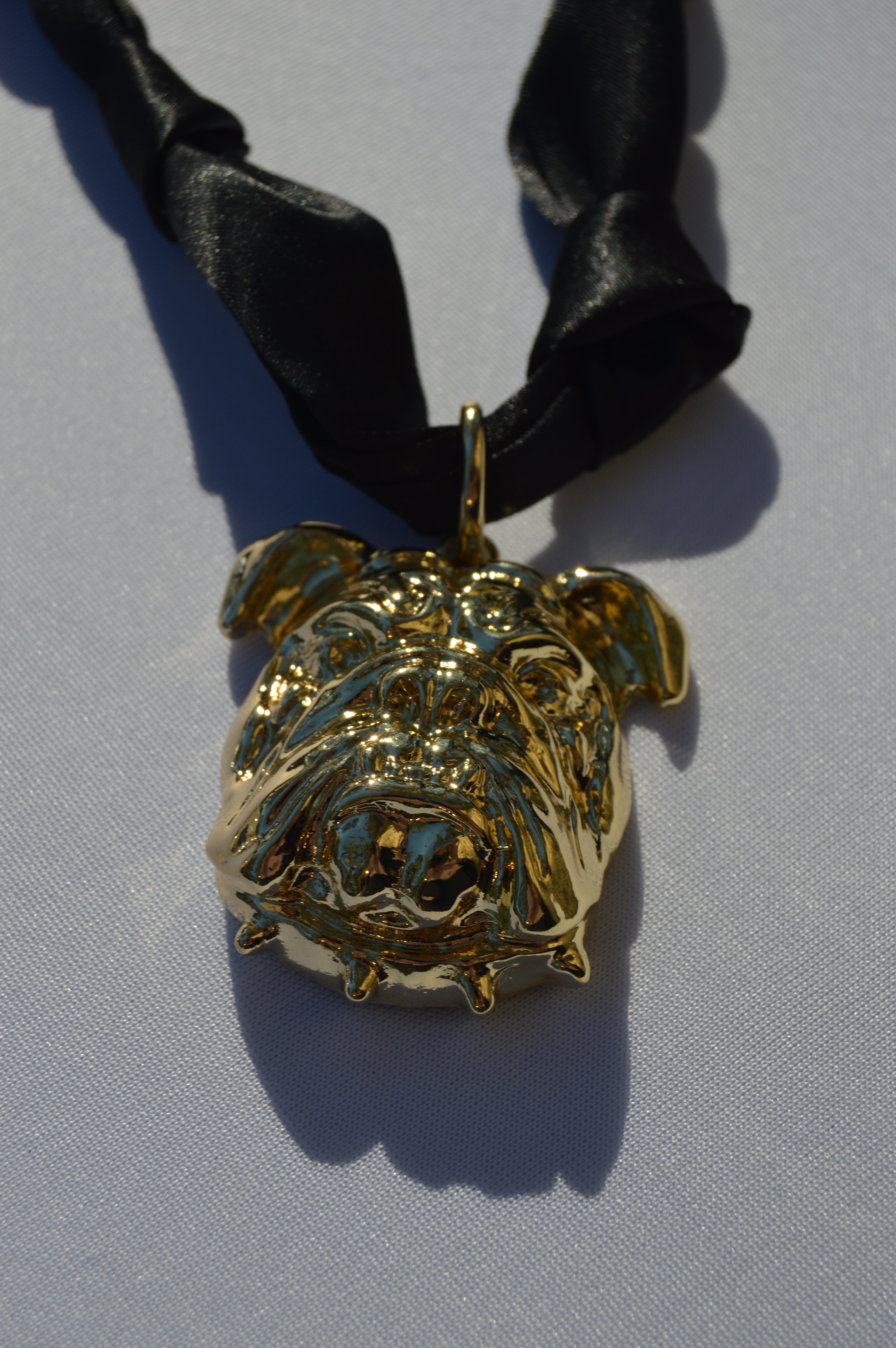 Bulldog Scarf Necklace - Black