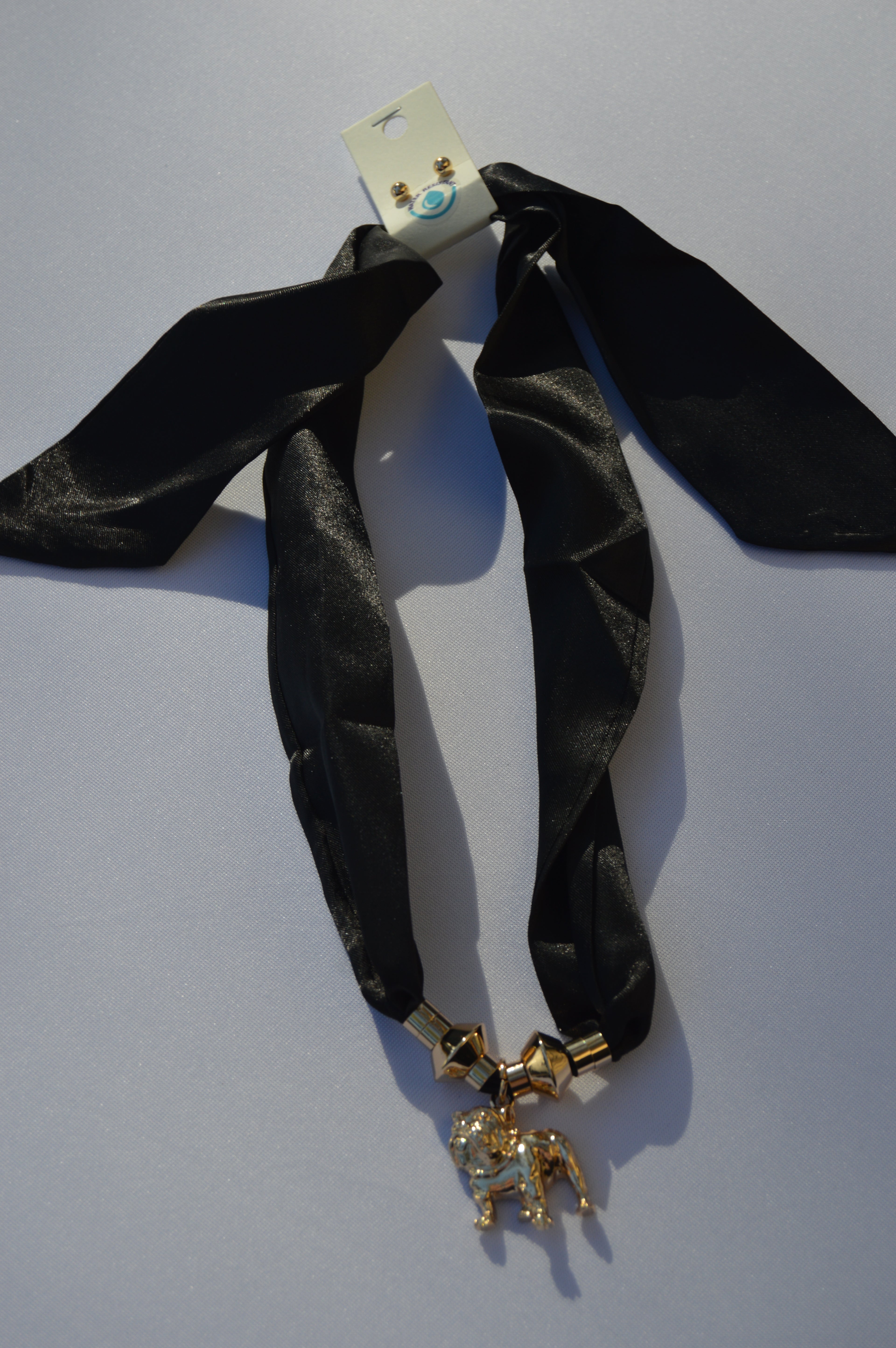 Small Bulldog Metal Scarf Necklace - Black
